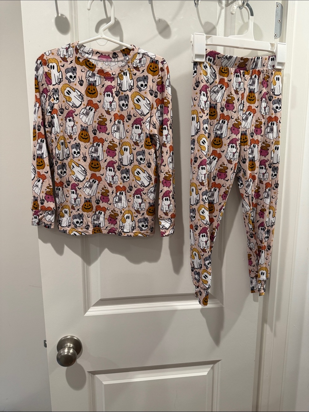 Kids Halloween Bamboo Sanders Sisters Ghost Print Long Sleeve Pajama Set - 5/6